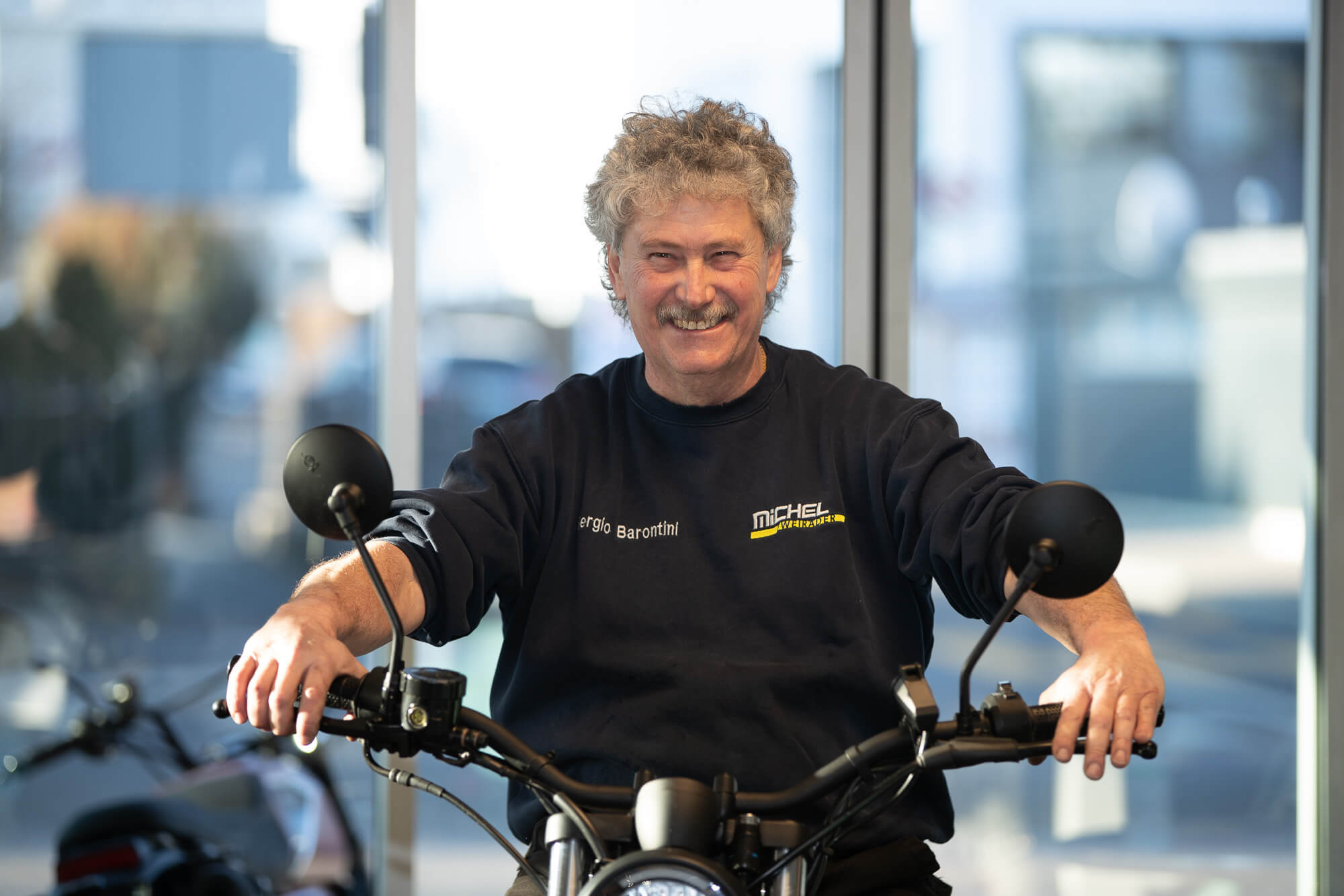 Michel-Zweiraeder-Wabern-Sergio-Barontini-Chefmechaniker-034